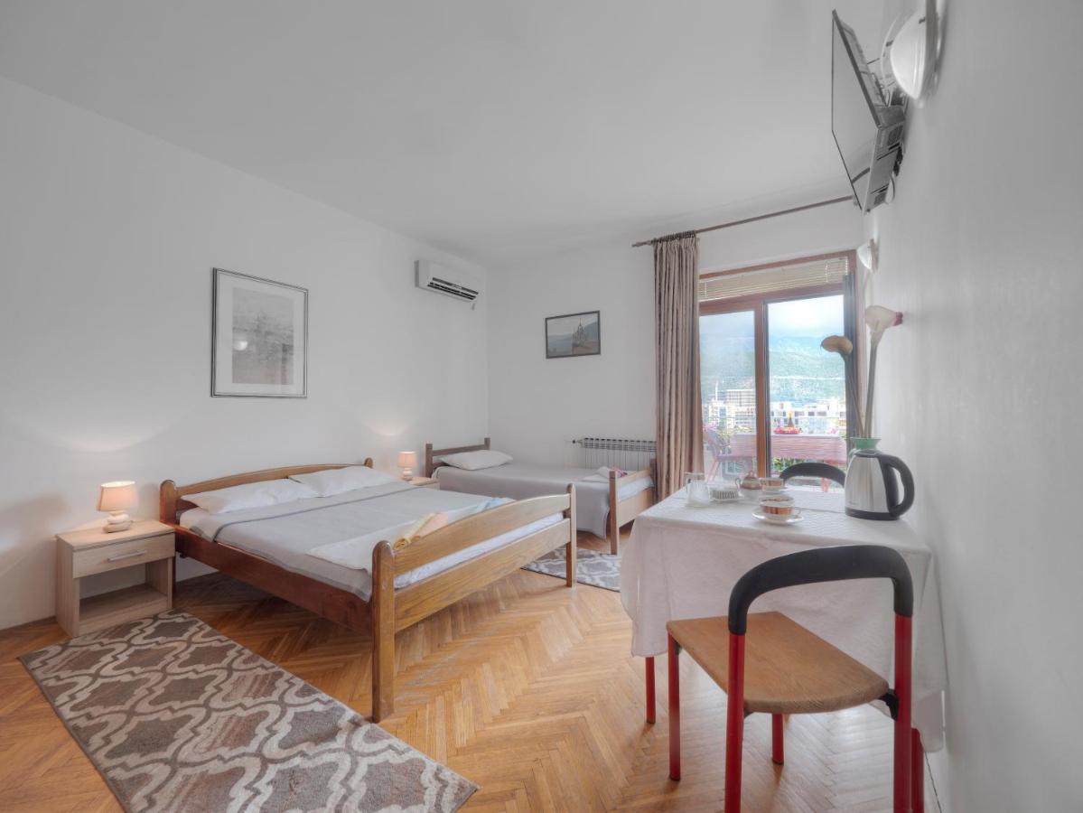 Guest House Madra Budva Exterior photo